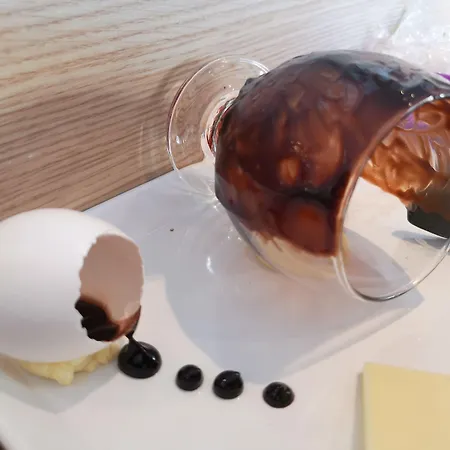 马尔马里斯城市酒店 酒店