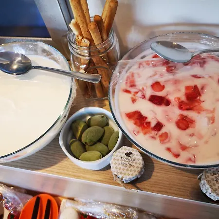 马尔马里斯城市酒店 酒店